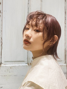 港南台の美容室・美容院「グレープバイン（GRAPEVINES） 港南台」のヘアスタイル「切りっぱなしボブ」